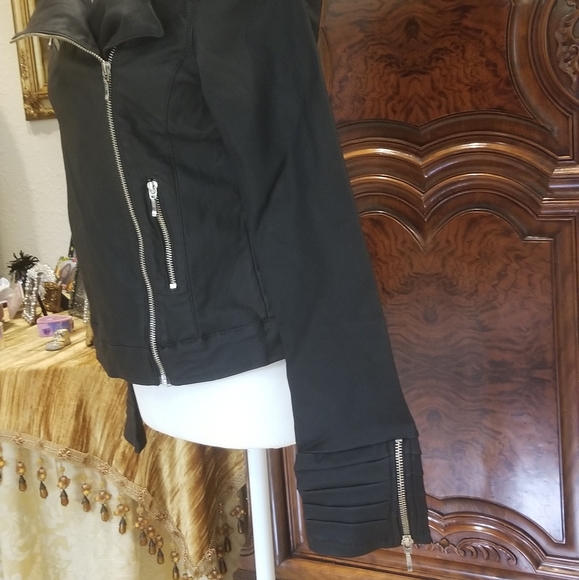 Jacket - Picture 6 of 6